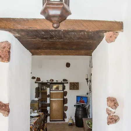 Casa Main En * Femés